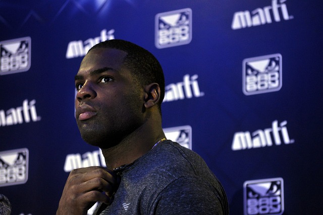 平的赛事中 平的赛事中